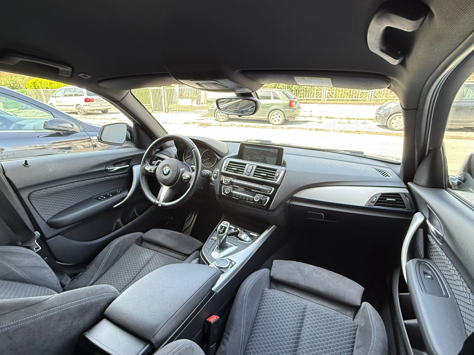 BMW 120 FACE//M-PAKET//2.0D-AVTOMAT-4X4-190k.c-ШВЕЙЦАРИЯ, снимка 12 - Автомобили и джипове - 55301041