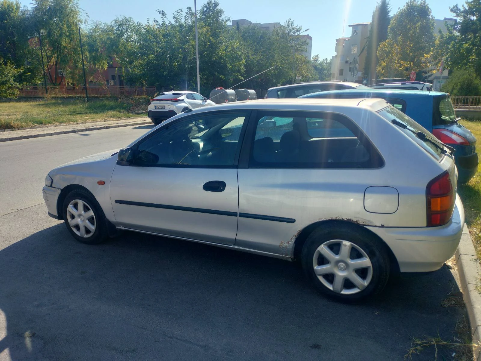 Mazda 323