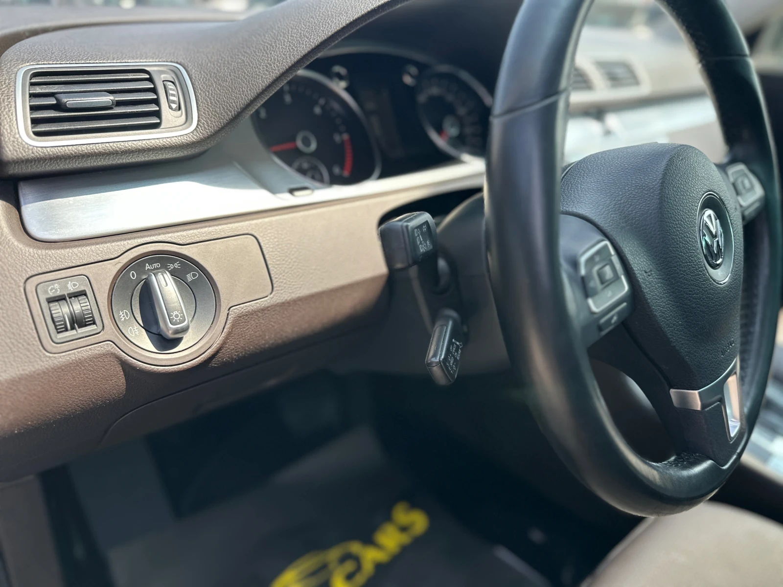 VW Passat 2.0TDI HIGHLINE DSG/ПОДГРЕВ/ОБДУХ/PANO/FULL, снимка 16 - Автомобили и джипове - 55800550