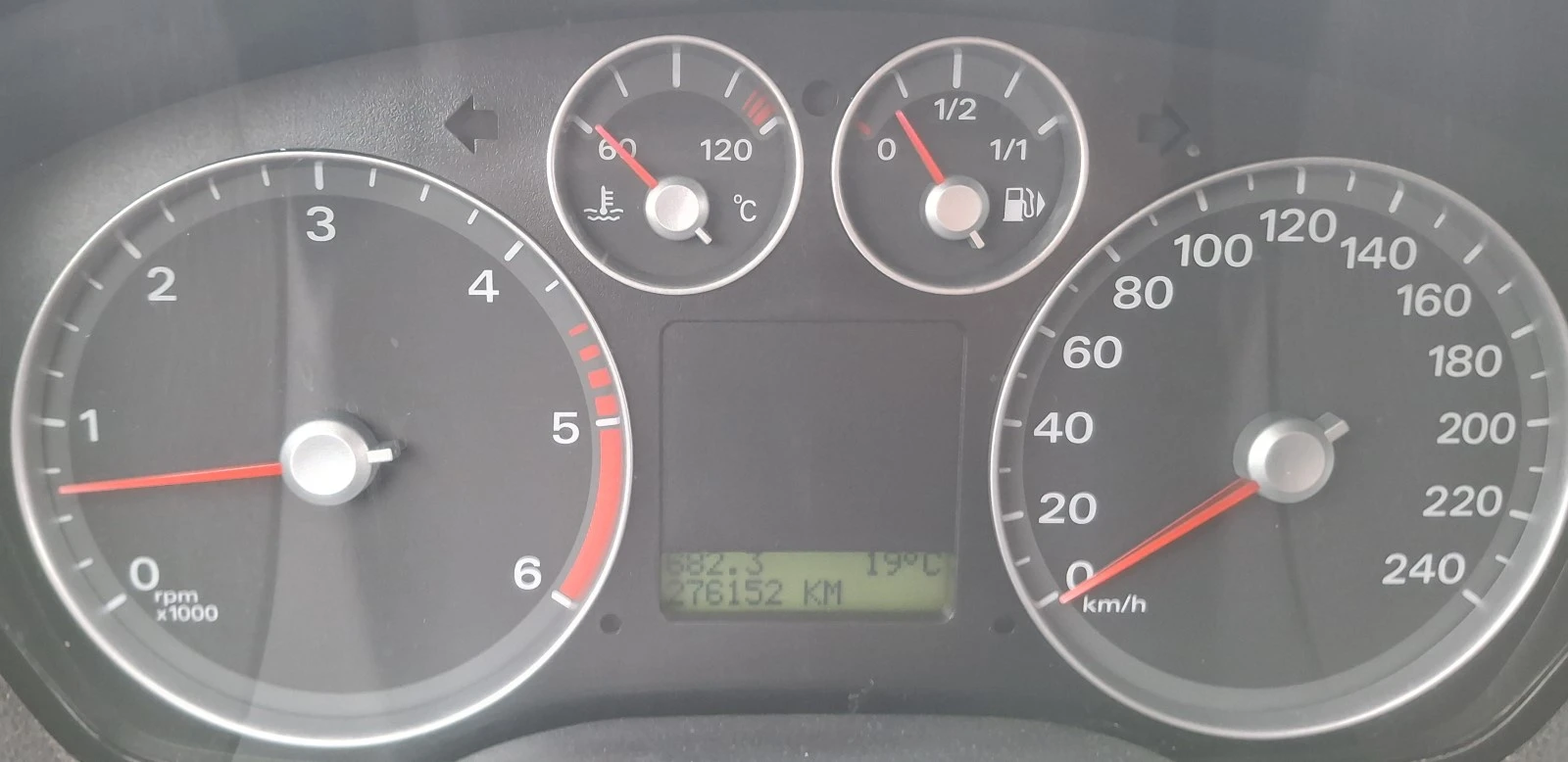 Ford Focus 1.6TDCi 90PS, снимка 11 - Автомобили и джипове - 55873763