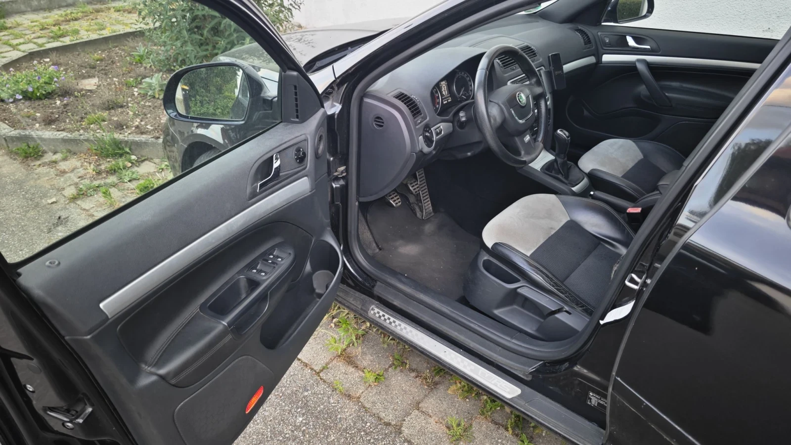 Skoda Octavia 2.0 VRS TDI, снимка 12 - Автомобили и джипове - 56617722