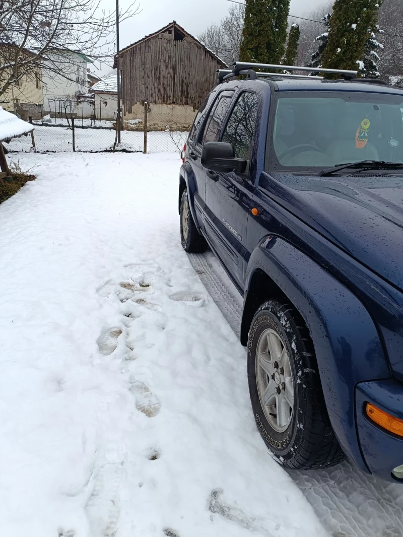 Jeep Cherokee Kj, снимка 3 - Автомобили и джипове - 48428918