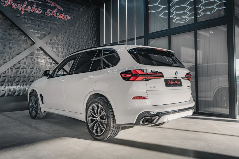 BMW X5 40i xDrive* M PACKET* Панорама* HARMAN/KARDON* LED, снимка 16 - Автомобили и джипове - 52617557