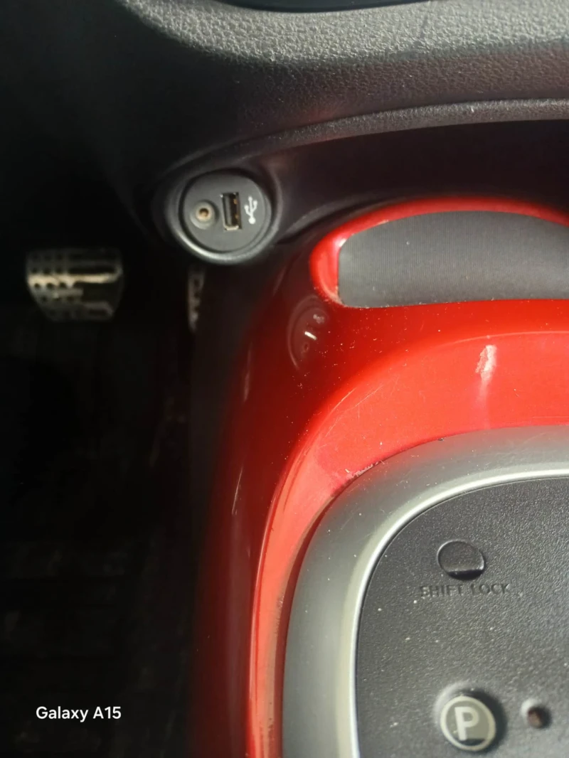 Nissan Juke, снимка 11 - Автомобили и джипове - 52651129