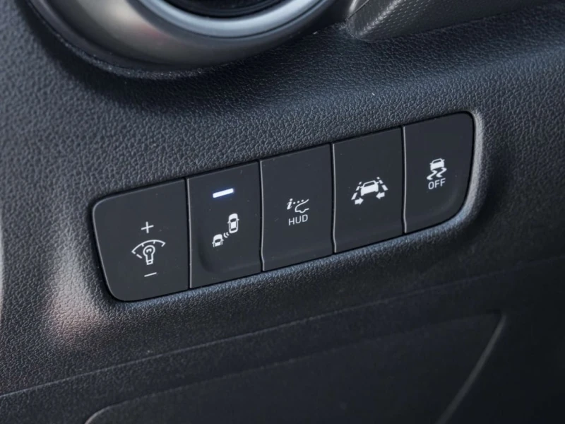 Hyundai Kona * Ultimate * CARFAX * ЦЕНА ДО БГ, снимка 8 - Автомобили и джипове - 53373049