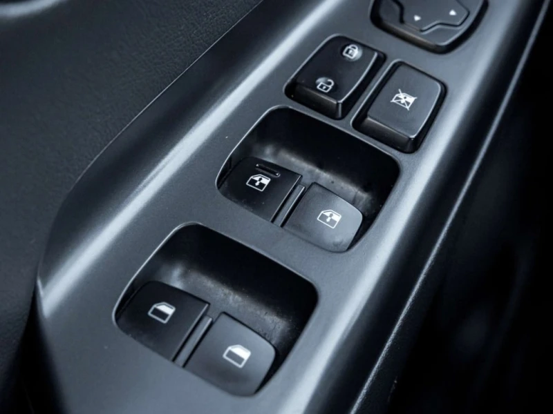 Hyundai Kona * Ultimate * CARFAX * ЦЕНА ДО БГ, снимка 9 - Автомобили и джипове - 53373049