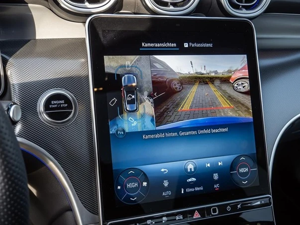 Mercedes-Benz GLC 400 e 4Matic = AMG Line = Premium Гаранция, снимка 6 - Автомобили и джипове - 53089524