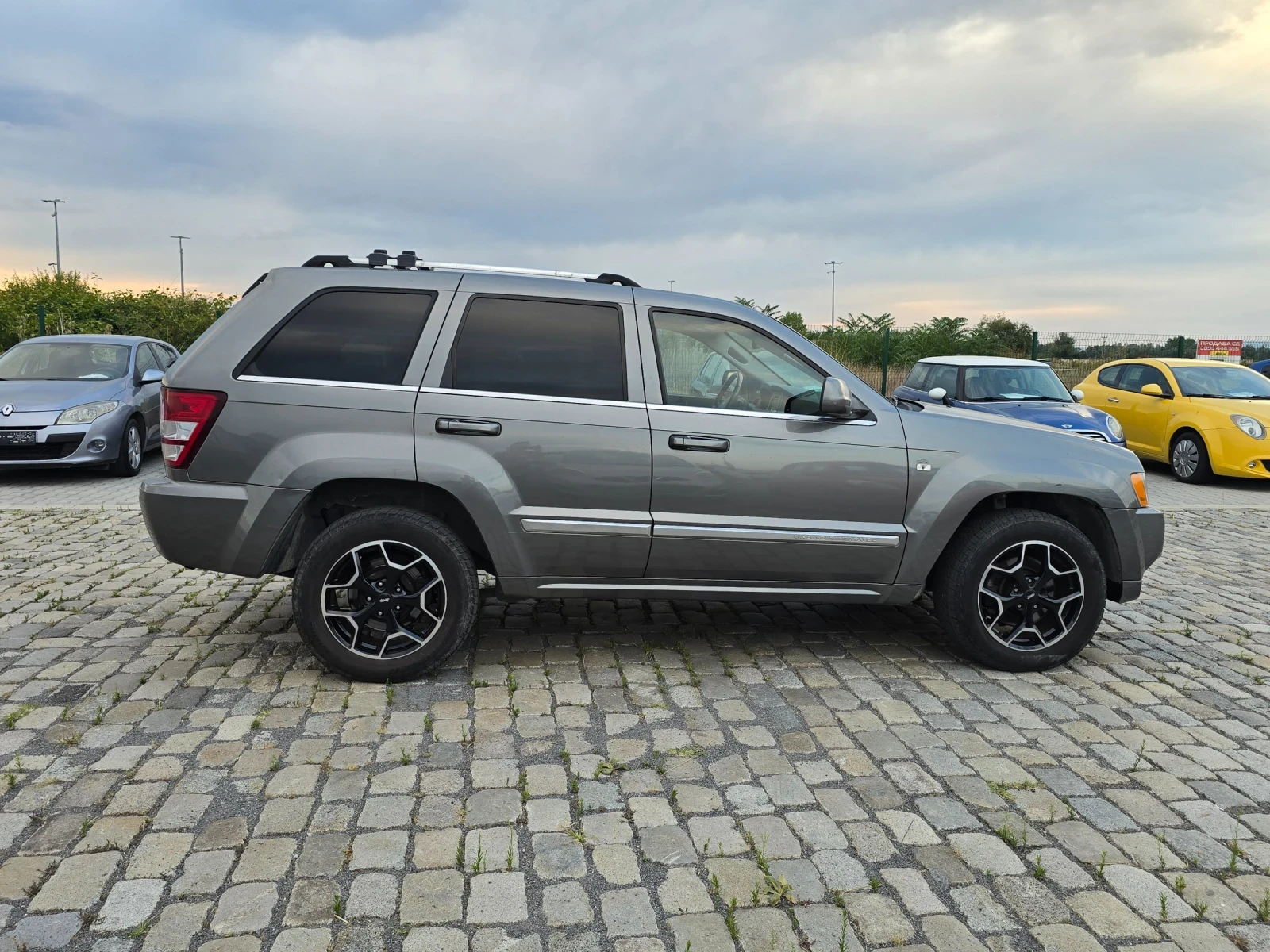 Jeep Grand cherokee 3.0D OVERLAND Реални Километри Италия - изображение 5