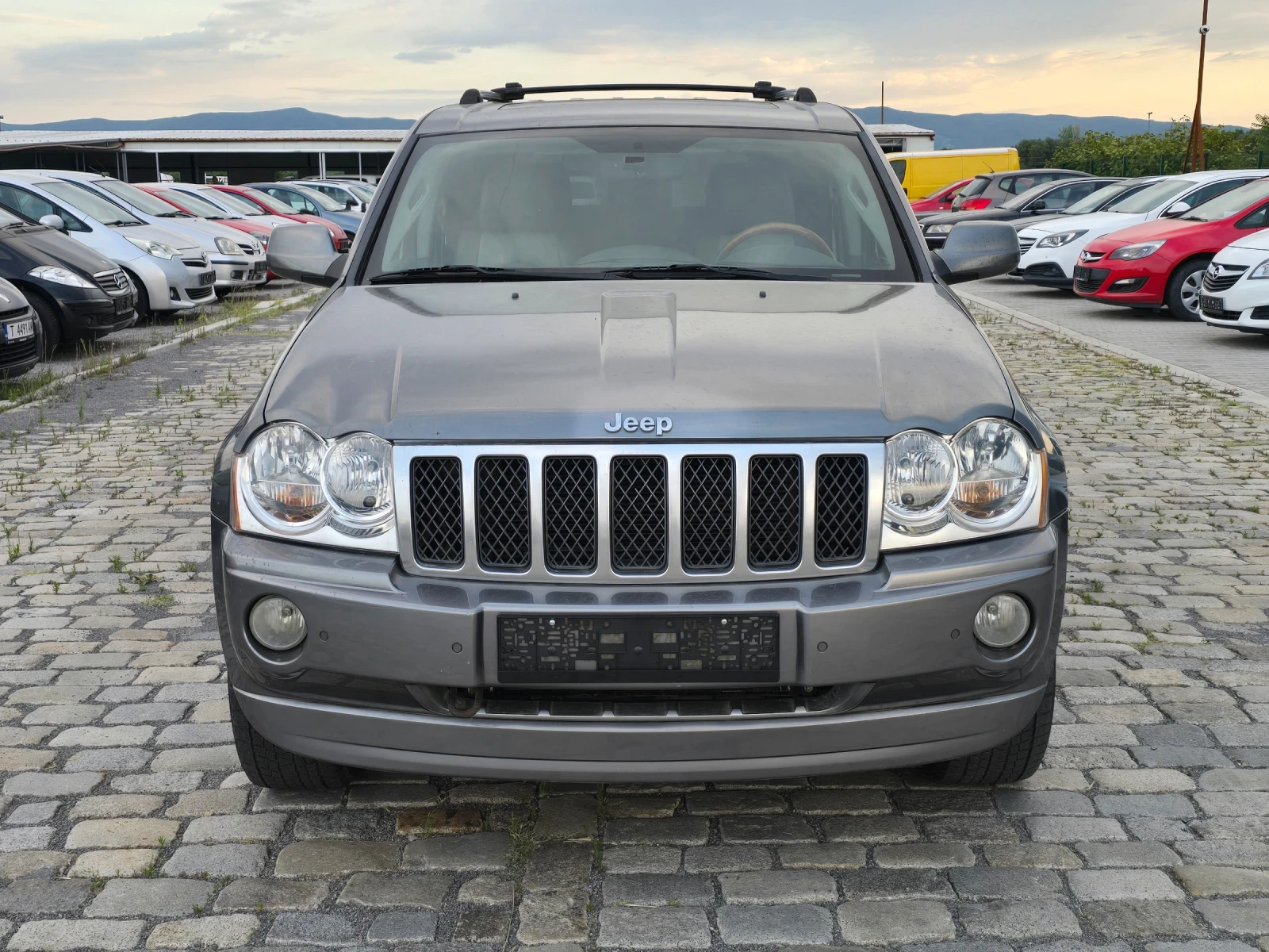 Jeep Grand cherokee 3.0D OVERLAND Реални Километри Италия - изображение 2
