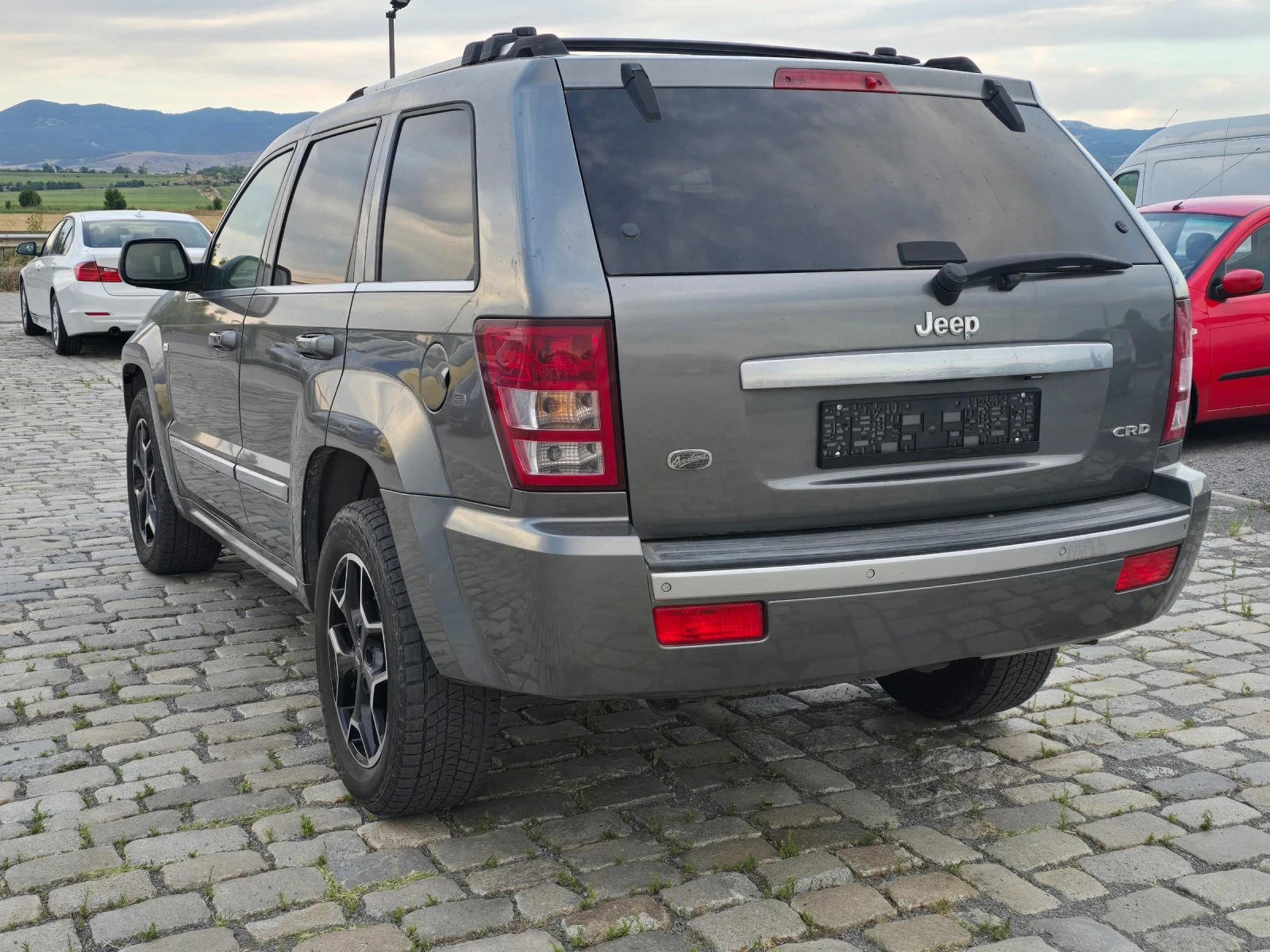 Jeep Grand cherokee 3.0D OVERLAND Реални Километри Италия - изображение 8