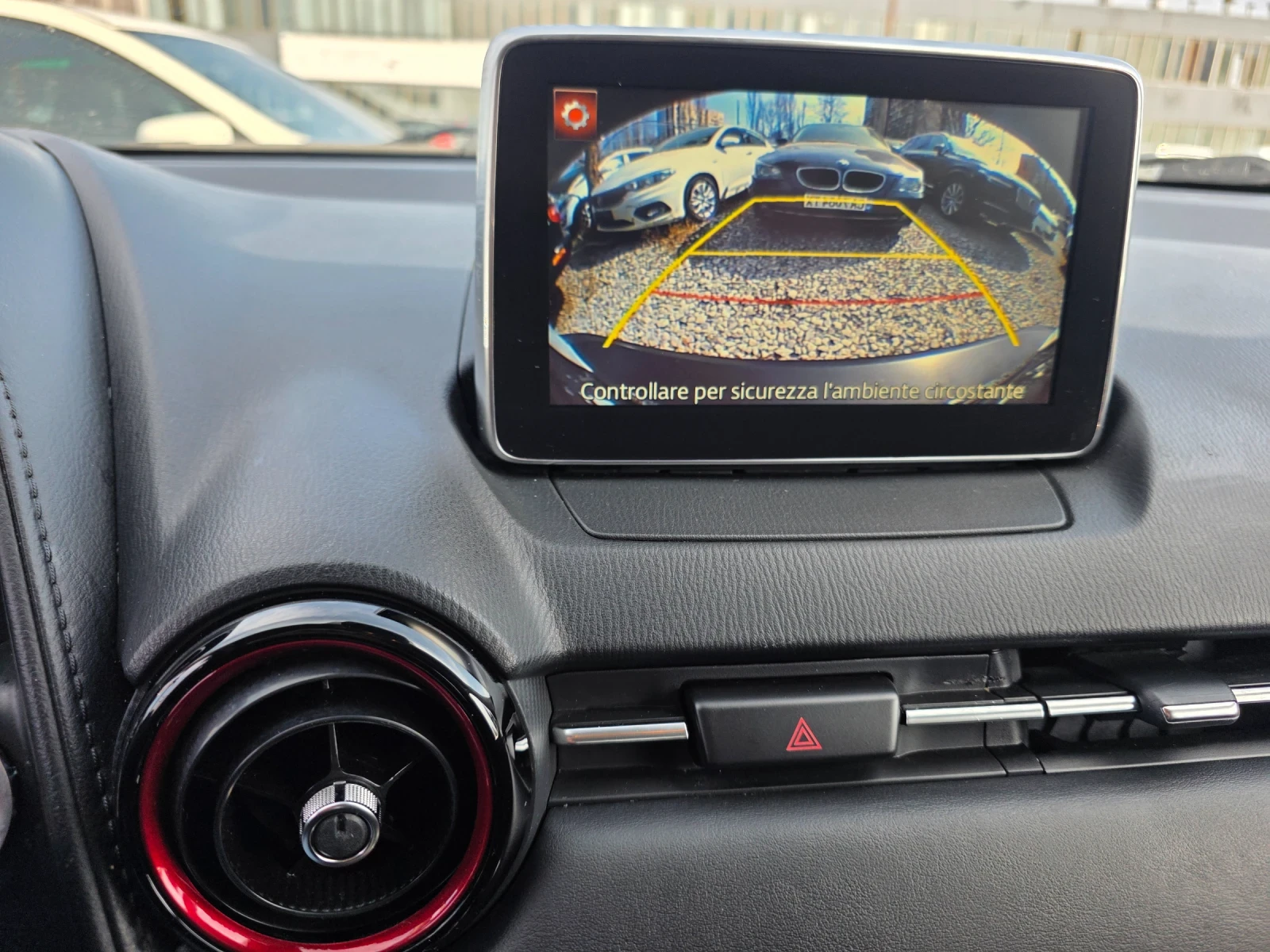 Mazda CX-3 1.5 D SKYACTIV 105k.c UNIKAT ITALIA EURO 6B , снимка 14 - Автомобили и джипове - 53715681