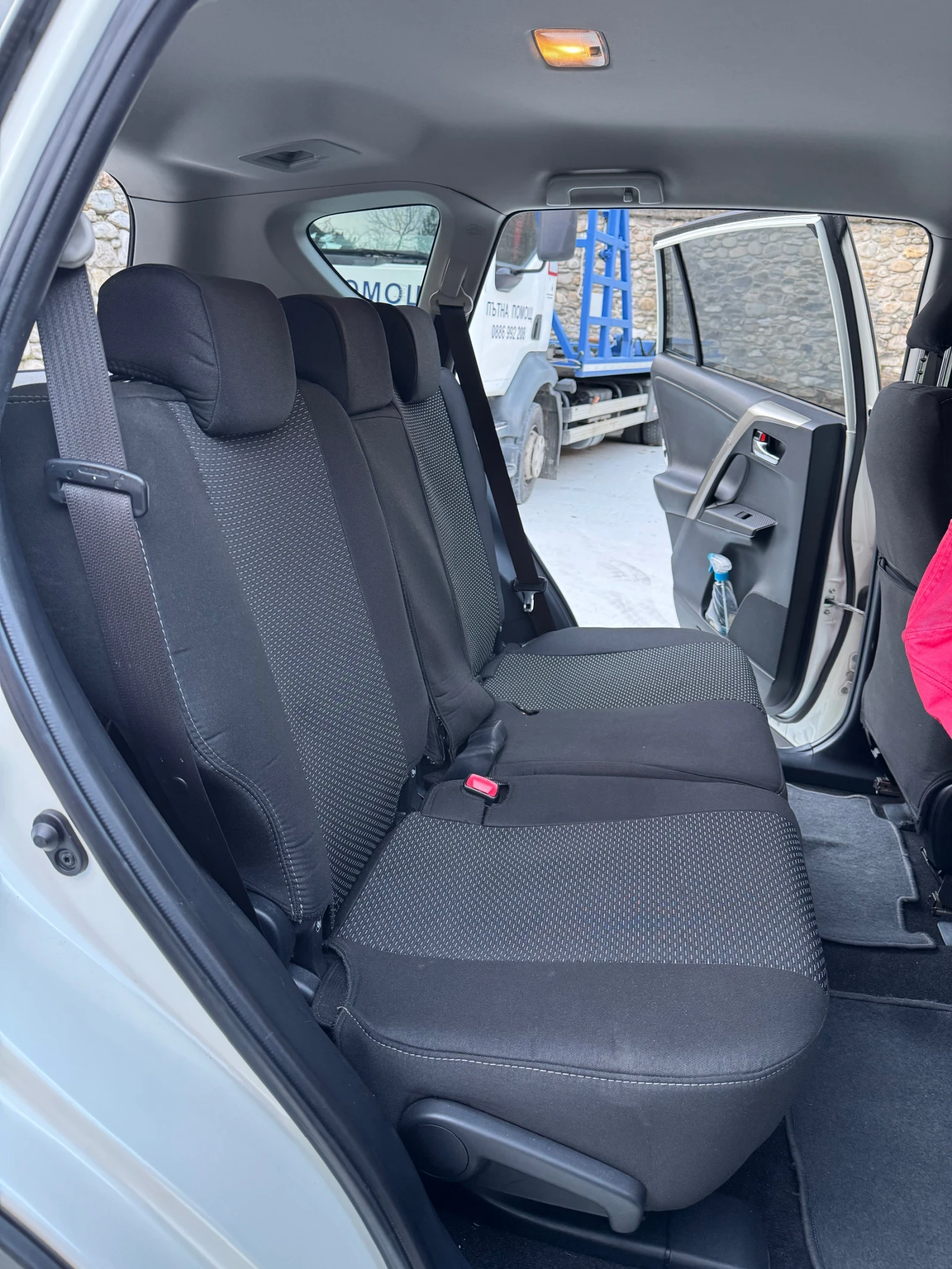 Toyota Rav4 2.0D4D WHITE EDITION, снимка 9 - Автомобили и джипове - 53757767