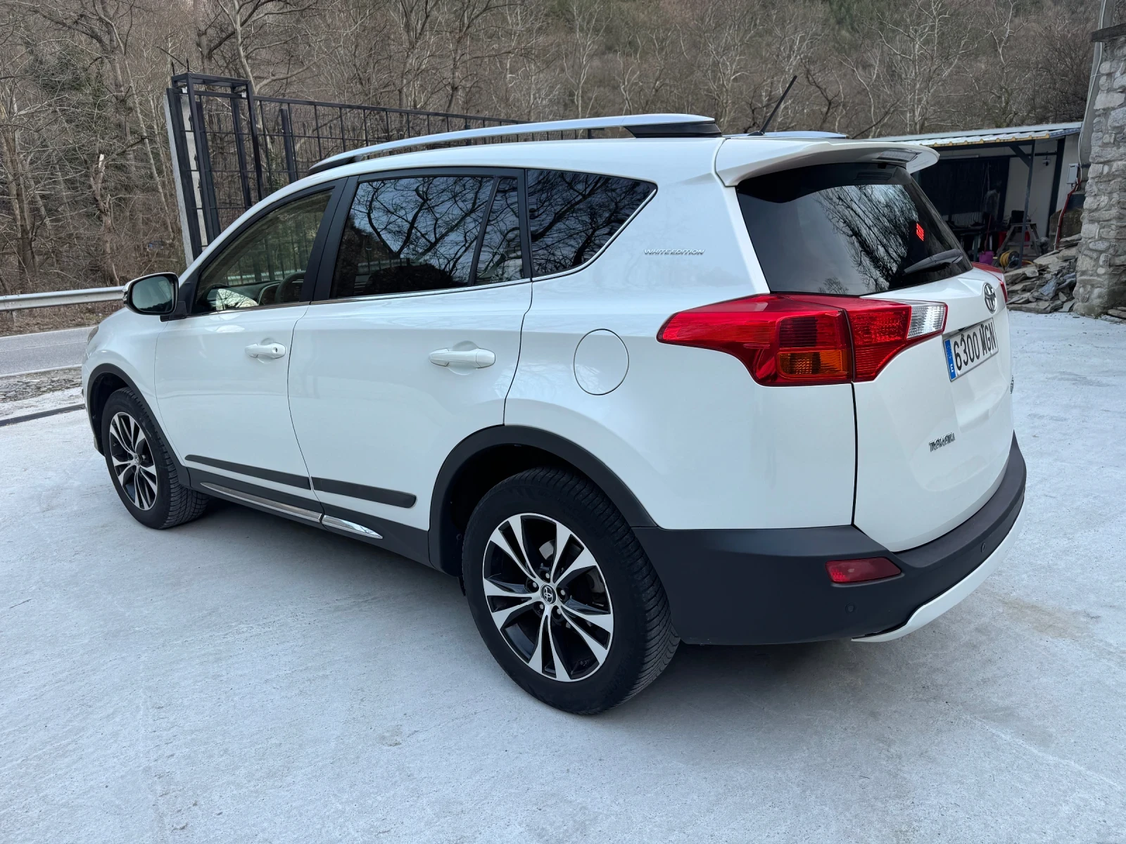 Toyota Rav4 2.0D4D WHITE EDITION, снимка 6 - Автомобили и джипове - 53757767