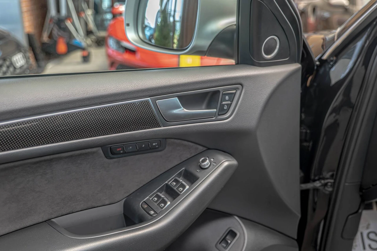 Audi SQ5 3.0BiTDI/Bang&Olufsen/Carbon/Камера/Панорама/Подгр, снимка 8 - Автомобили и джипове - 54181034