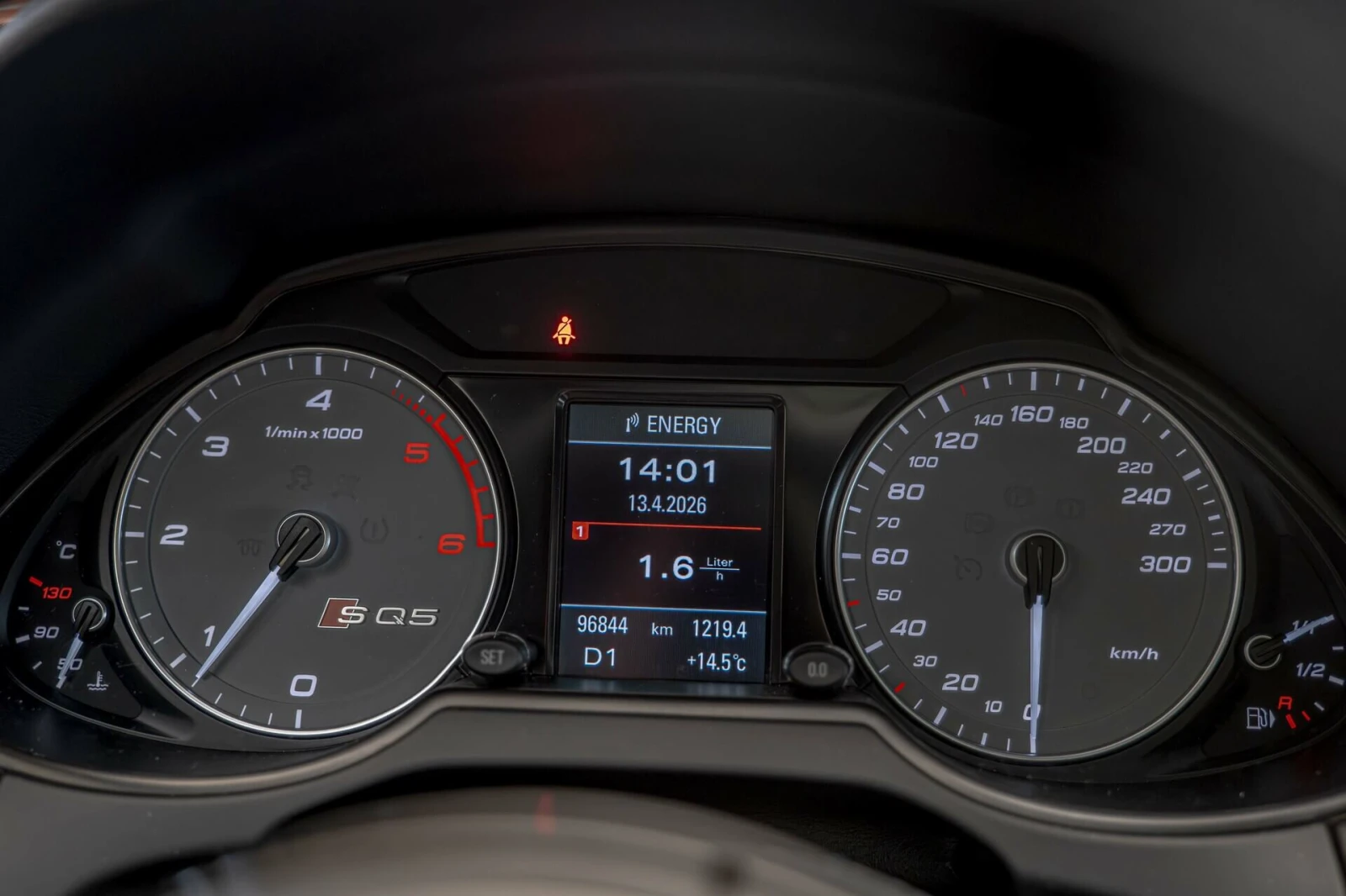 Audi SQ5 3.0BiTDI/Bang&Olufsen/Carbon/Камера/Панорама/Подгр, снимка 13 - Автомобили и джипове - 54181034