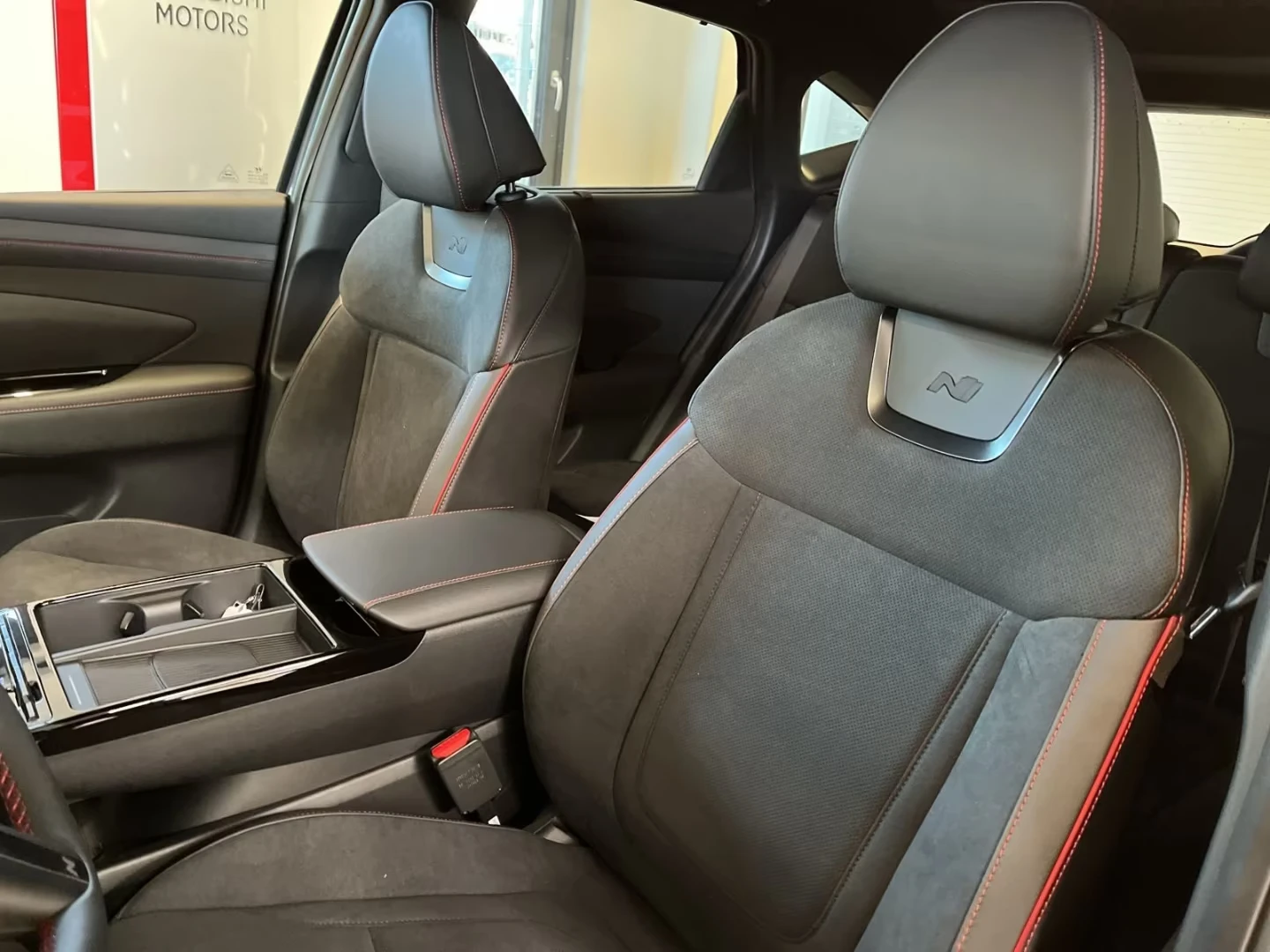 Hyundai Tucson НОВ!/1.6HEV/239HP/N-LINE/KRELL/NAVI/CAM/217h, снимка 10 - Автомобили и джипове - 54442138