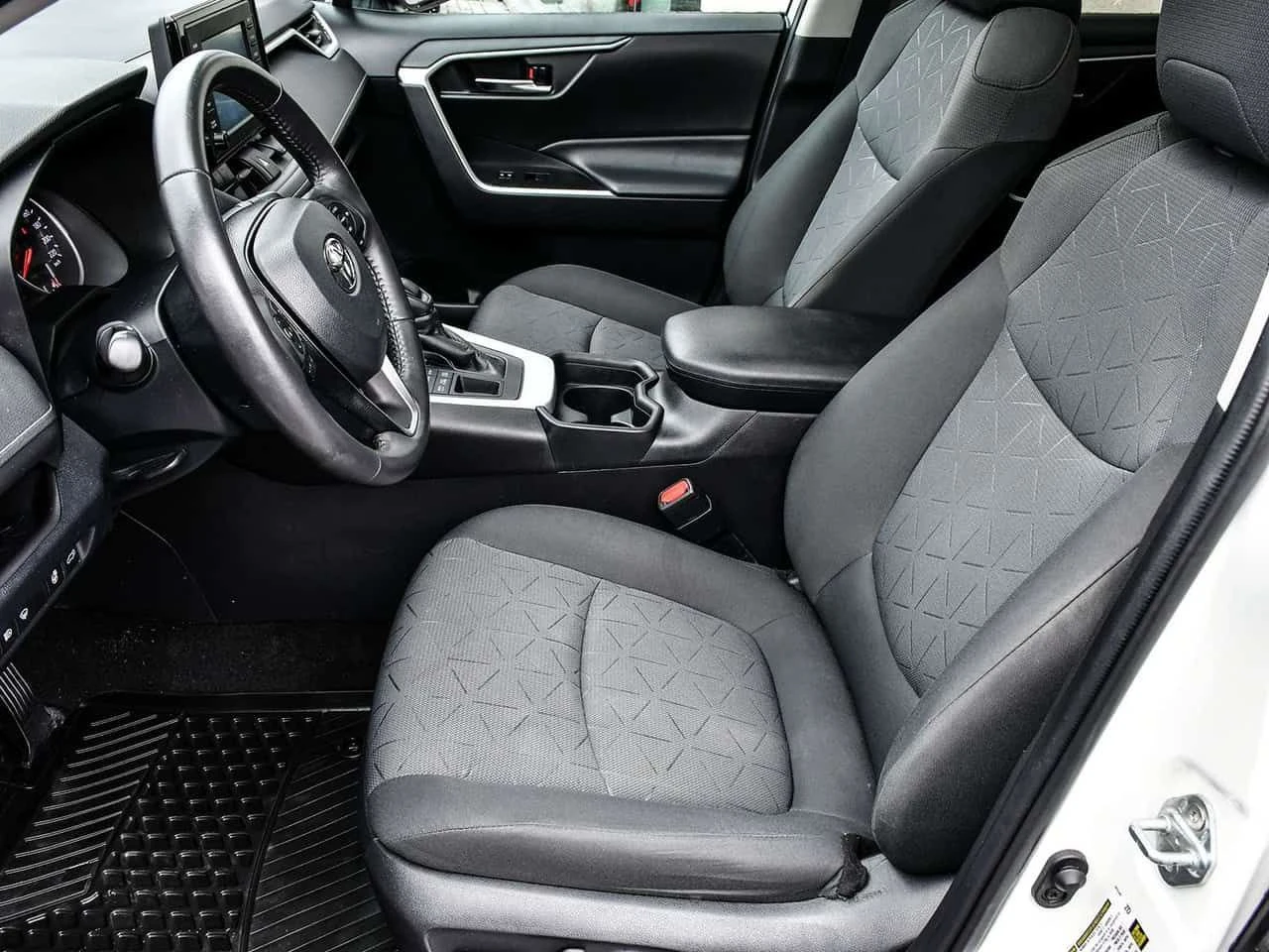 Toyota Rav4 XLE HV/ШИБЕДАХ/CARFAX/ФИНАНСИРАНЕ, снимка 7 - Автомобили и джипове - 54553623