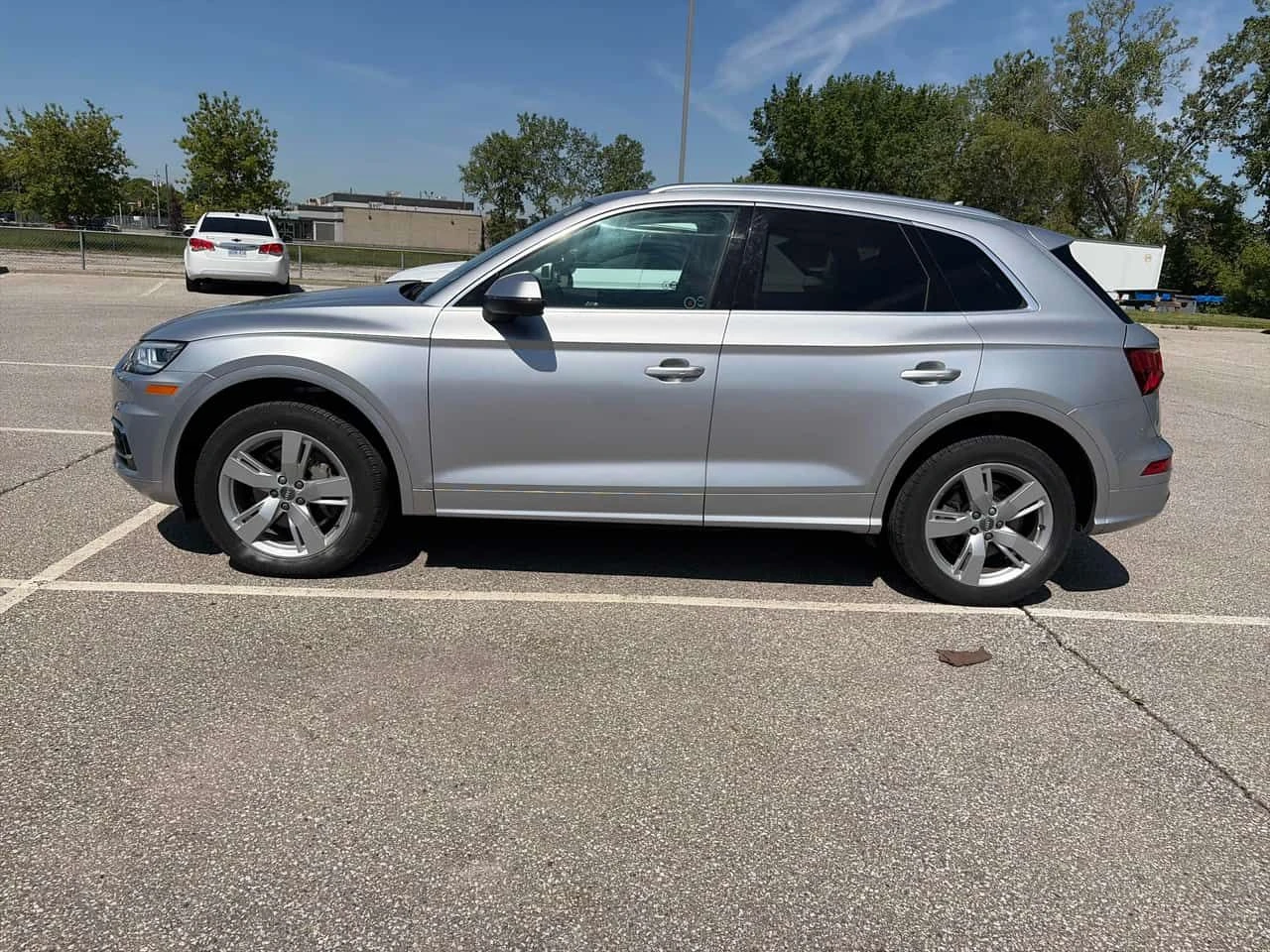 Audi Q5 * Technik * ПОДГРЕВИ * PANO * CARFAX, снимка 17 - Автомобили и джипове - 54794131