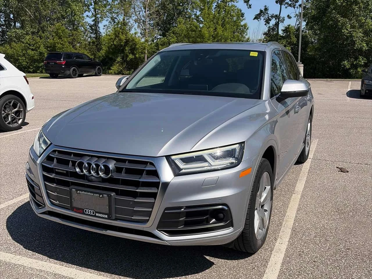 Audi Q5 * Technik * ПОДГРЕВИ * PANO * CARFAX, снимка 13 - Автомобили и джипове - 54794131