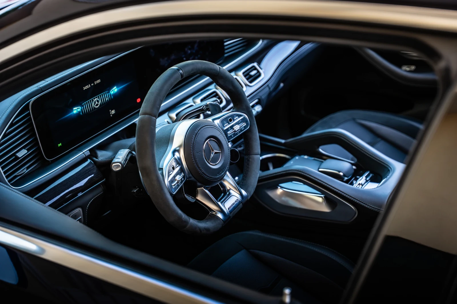 Mercedes-Benz GLE 53 4MATIC AMG, снимка 14 - Автомобили и джипове - 54870963