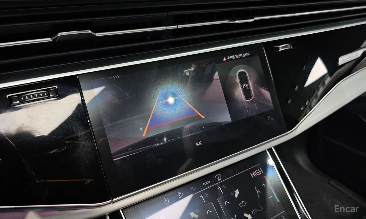 Audi Q7 55TFSI* BLACK OPTIC* HEAD UP* МАСАЖ* КРАЙНА ЦЕНА, снимка 13 - Автомобили и джипове - 55380495