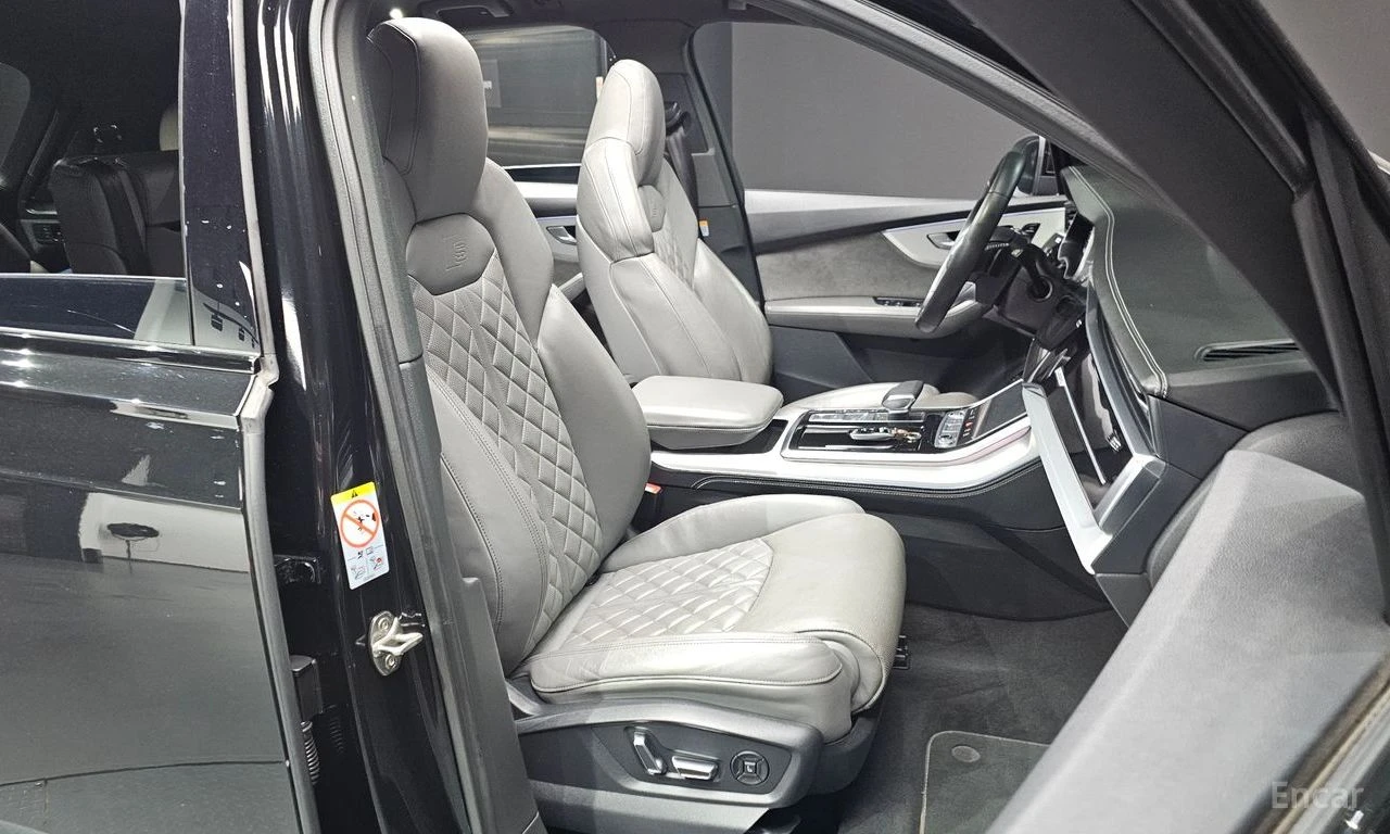 Audi Q7 55TFSI* BLACK OPTIC* HEAD UP* МАСАЖ* КРАЙНА ЦЕНА, снимка 8 - Автомобили и джипове - 55380495