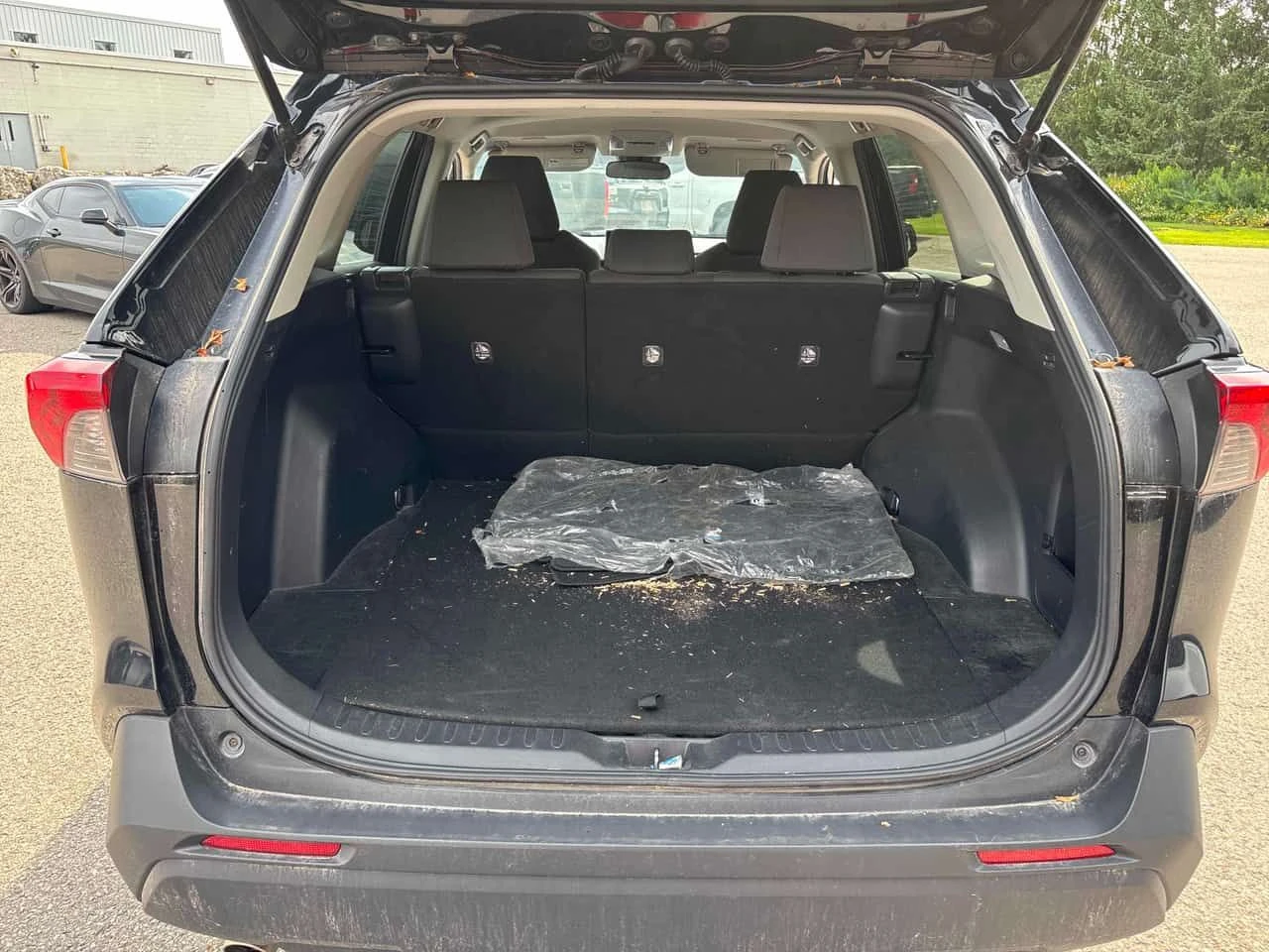 Toyota Rav4 * LE * АВТОКРЕДИТ * ГЛАВНО ПРЕДСТАВИТЕЛСТВО, снимка 11 - Автомобили и джипове - 55640733