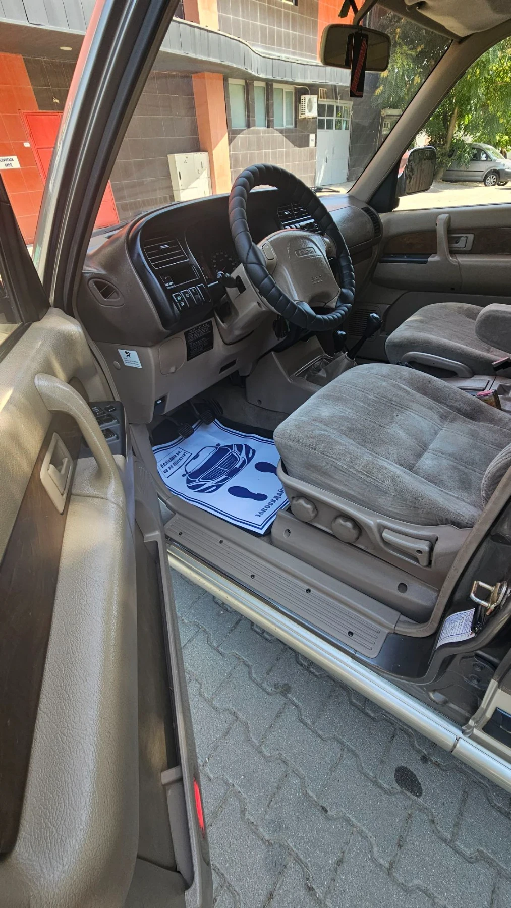 Isuzu Trooper 3.0D turbo 2001, снимка 8 - Автомобили и джипове - 55854104