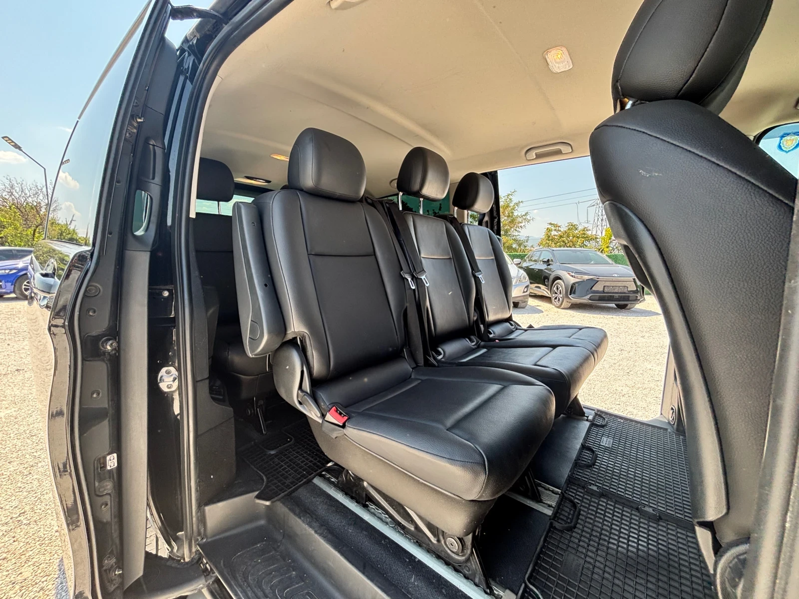 Mercedes-Benz Vito 2.2/190K.C/9 MЕСТА/КЛИМАТРОНИК/КОЖА/FULL, снимка 8 - Бусове и автобуси - 54081680