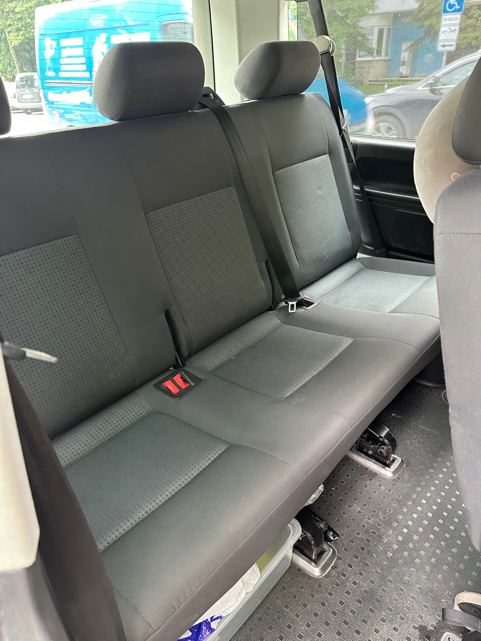 VW Caravelle, снимка 9 - Бусове и автобуси - 54651865