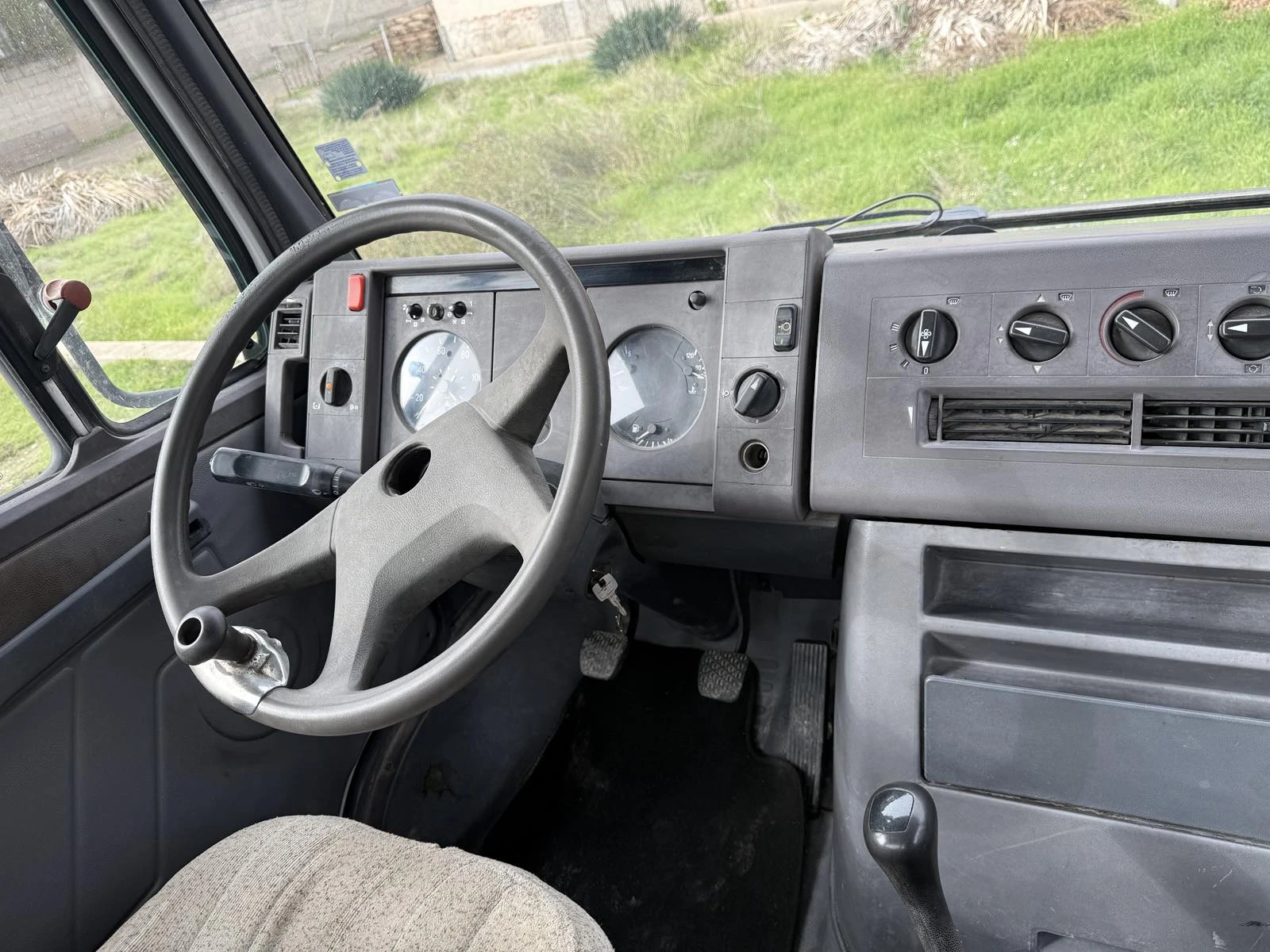 Mercedes-Benz 809, снимка 11 - Бусове и автобуси - 55621103