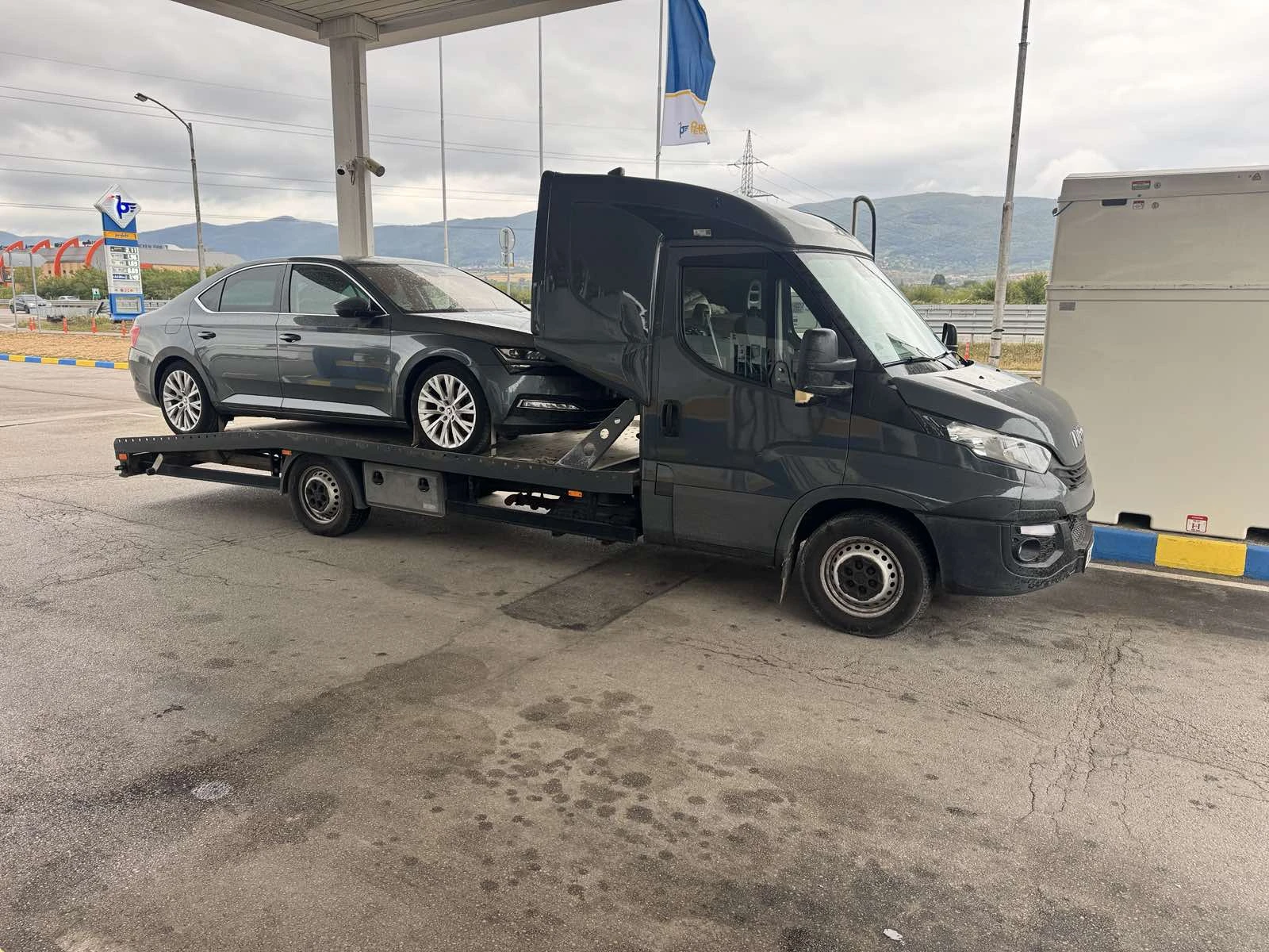 Iveco Daily 35S18, снимка 2 - Бусове и автобуси - 56323233