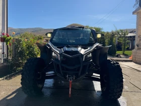 ����� �� �������� �� Can-Am Maverick X3 XRS