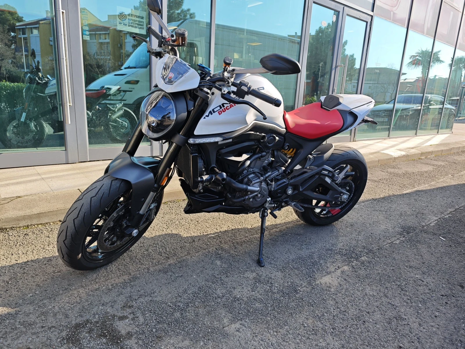 Ducati Monster 937 - изображение 2