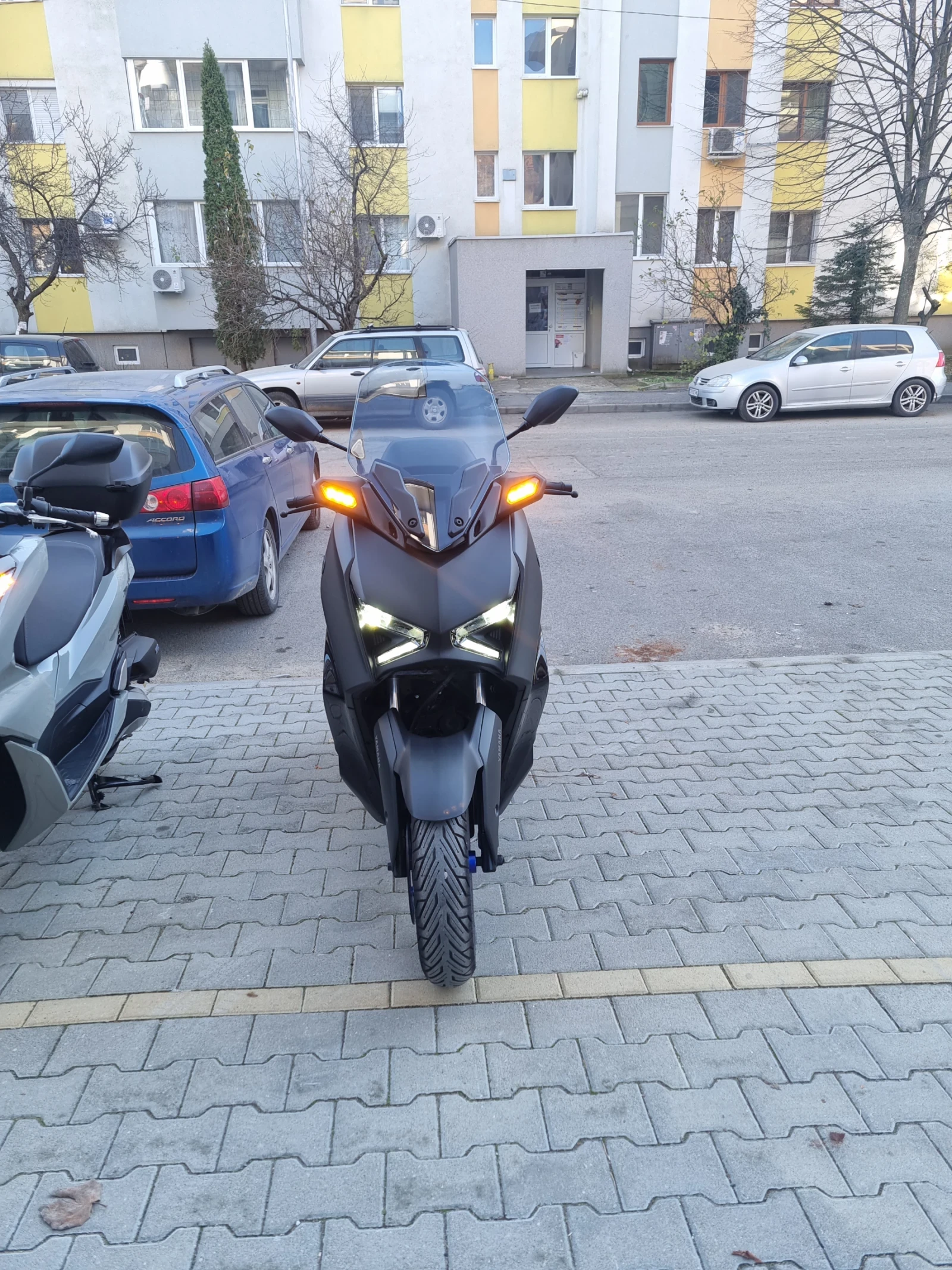 Yamaha X-max 300, снимка 4 - Мотоциклети и мототехника - 55825163