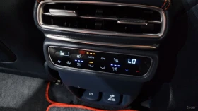 Genesis GV80 COUPE 2.5T AWD* 360* HUD* КОЖА* ОБДУХВ* НАВИ, снимка 16