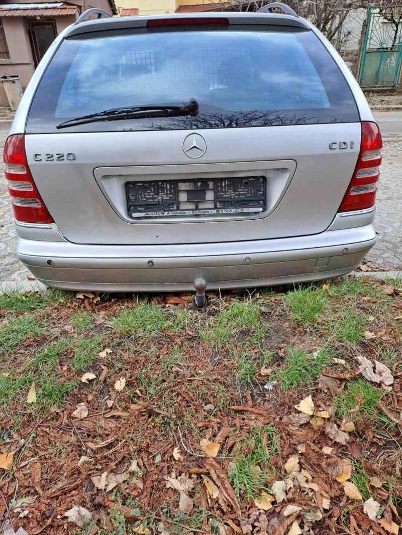 Mercedes-Benz C 220 2.2 CDI AUTOMATIC, снимка 4 - Автомобили и джипове - 43906119