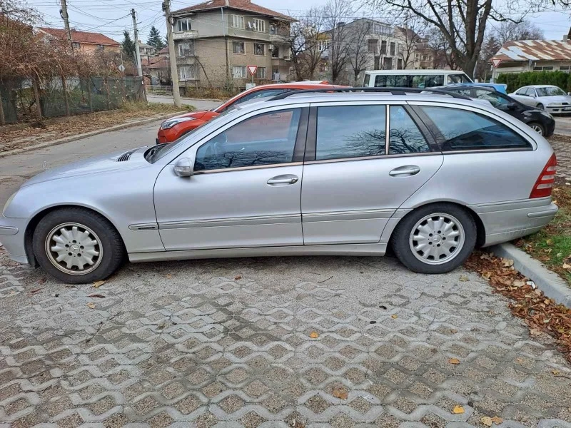 Mercedes-Benz C 220 2.2 CDI AUTOMATIC, снимка 2 - Автомобили и джипове - 43906119