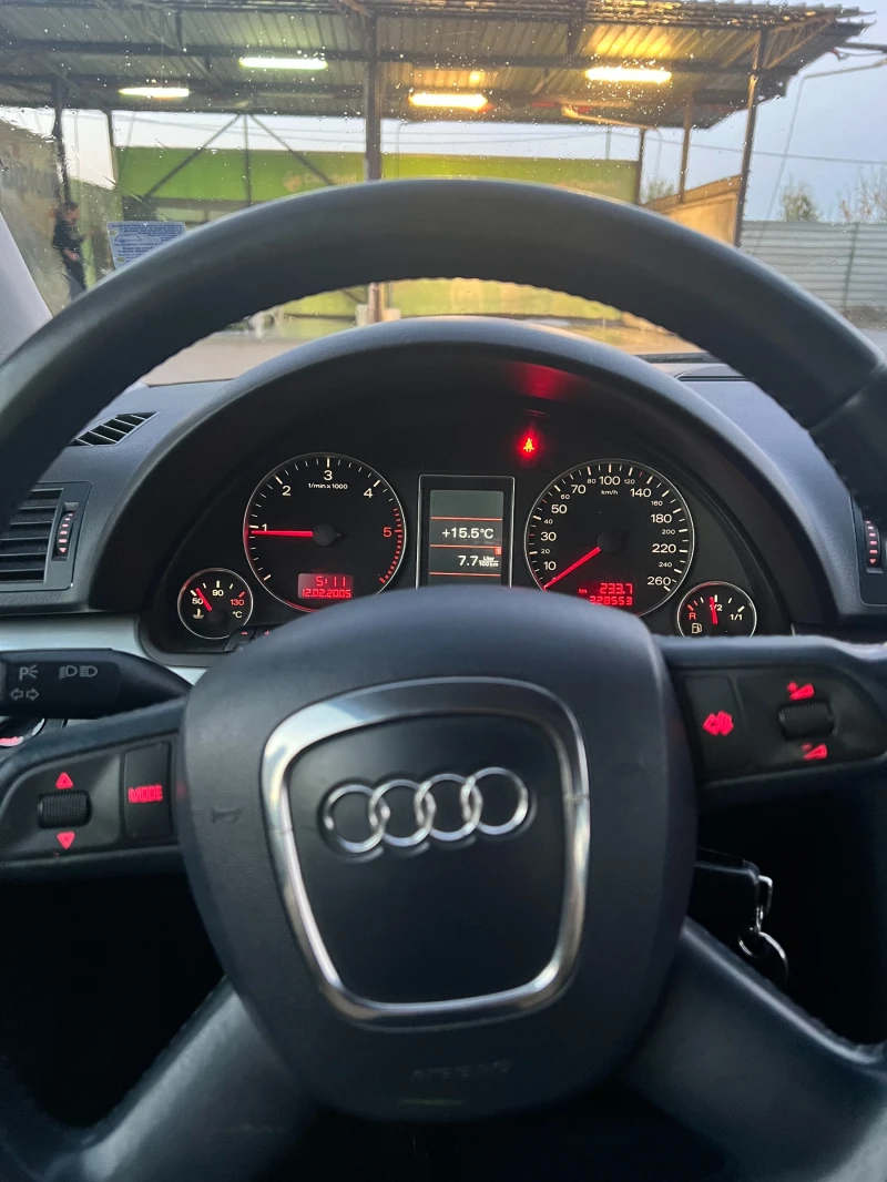 Audi A4 2.0TDI , снимка 12 - Автомобили и джипове - 47728857