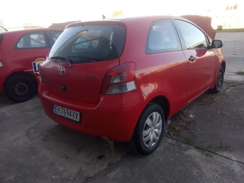 Toyota Yaris, снимка 16 - Автомобили и джипове - 47999252