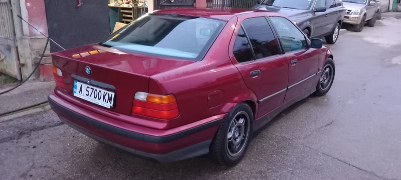 BMW 318 E36, снимка 4 - Автомобили и джипове - 48084090