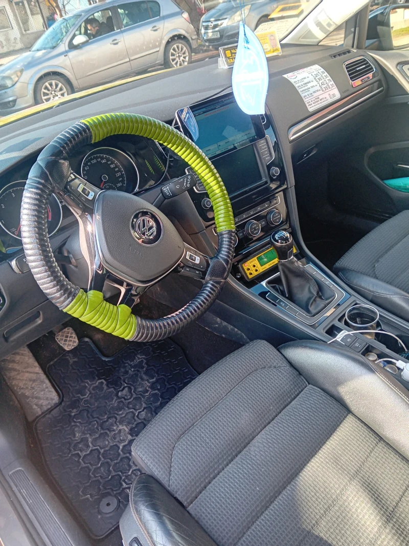 VW Golf, снимка 5 - Автомобили и джипове - 48907184