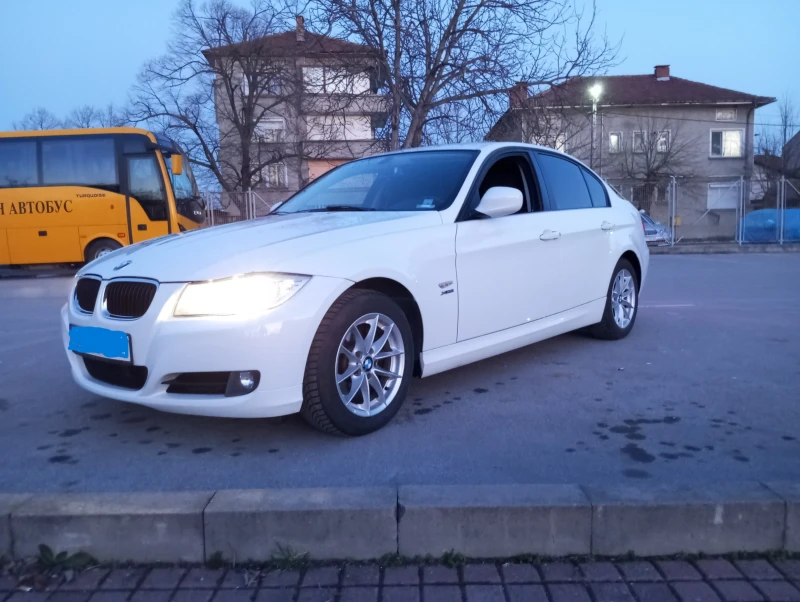 BMW 320, снимка 1 - Автомобили и джипове - 49485351