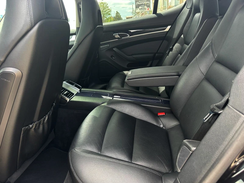 Porsche Panamera 3.0D* AIRMAT* Сервизна история, снимка 8 - Автомобили и джипове - 50314813