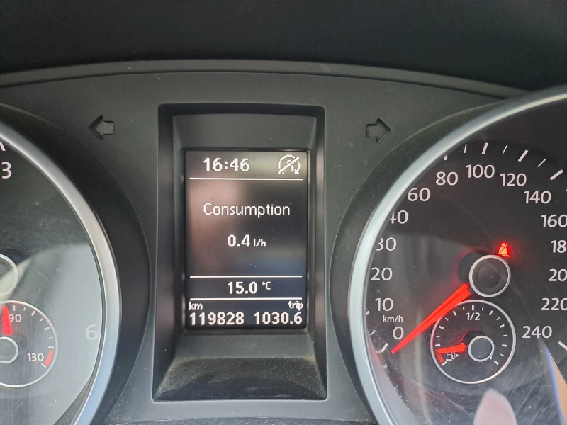 VW Golf Style, снимка 2 - Автомобили и джипове - 52448566