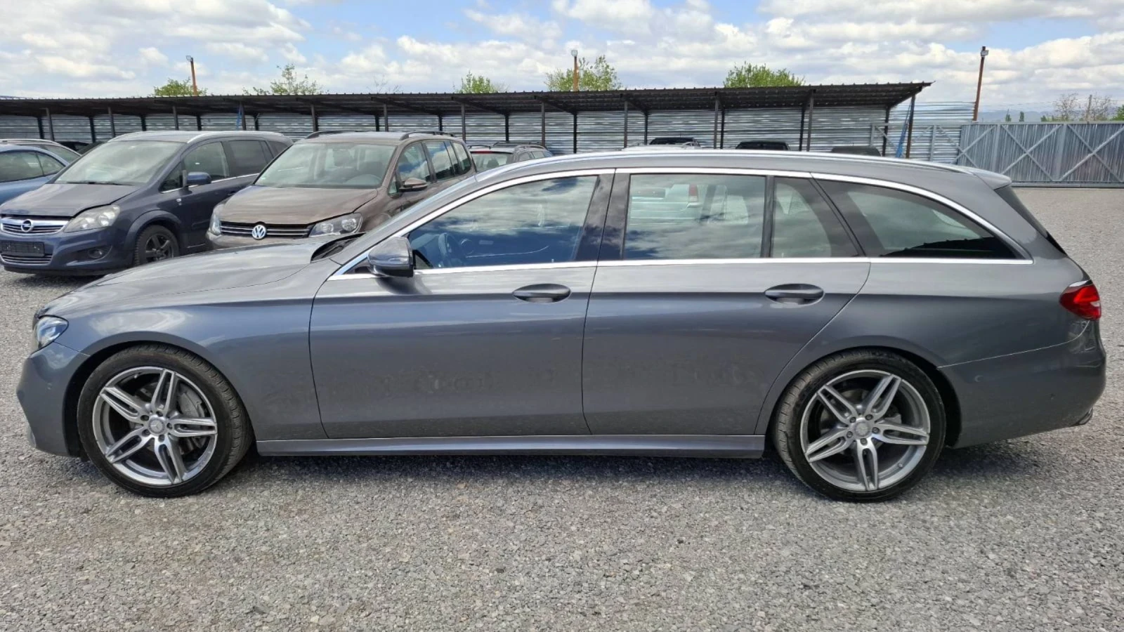 Mercedes-Benz E 220 d AMG NOV VNOS GERMANY - изображение 8