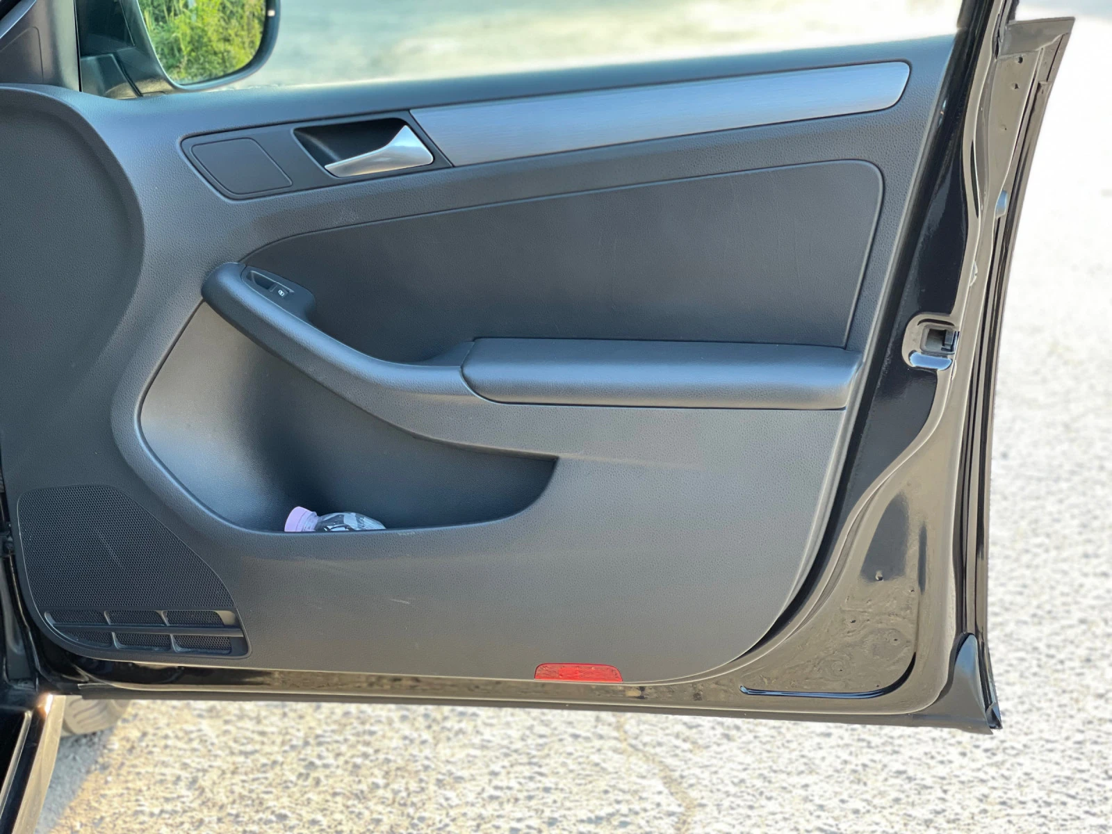 VW Jetta 1.6 Highline | Mobile.bg   12