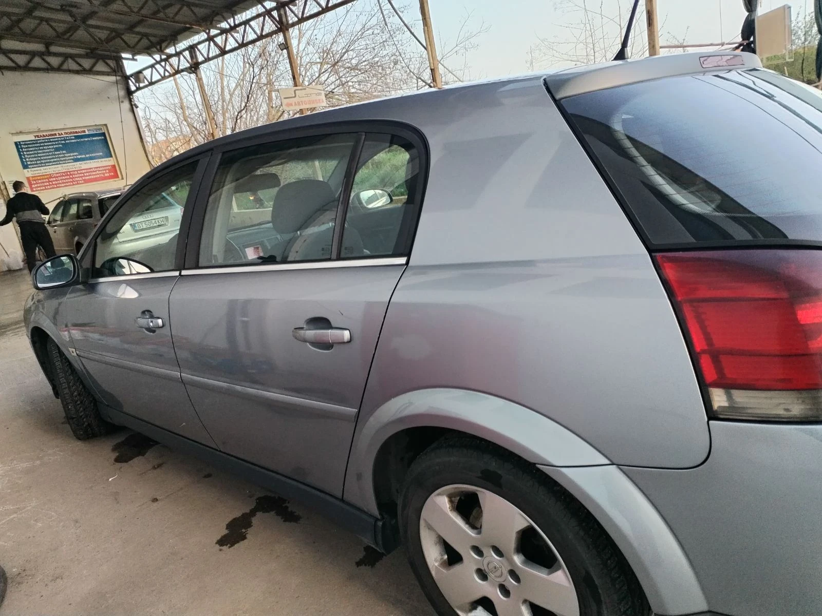 Opel Vectra SIGNUM 2.2 DTI - изображение 4