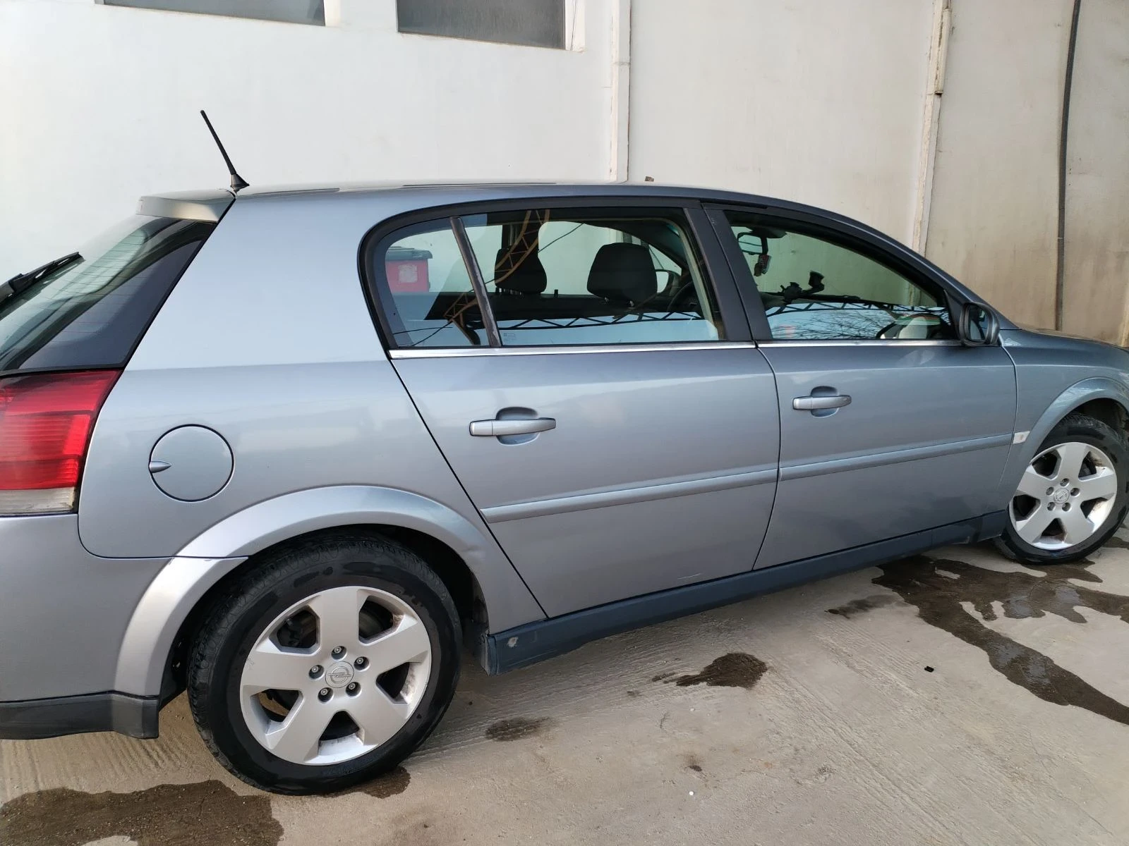 Opel Vectra SIGNUM 2.2 DTI - изображение 6
