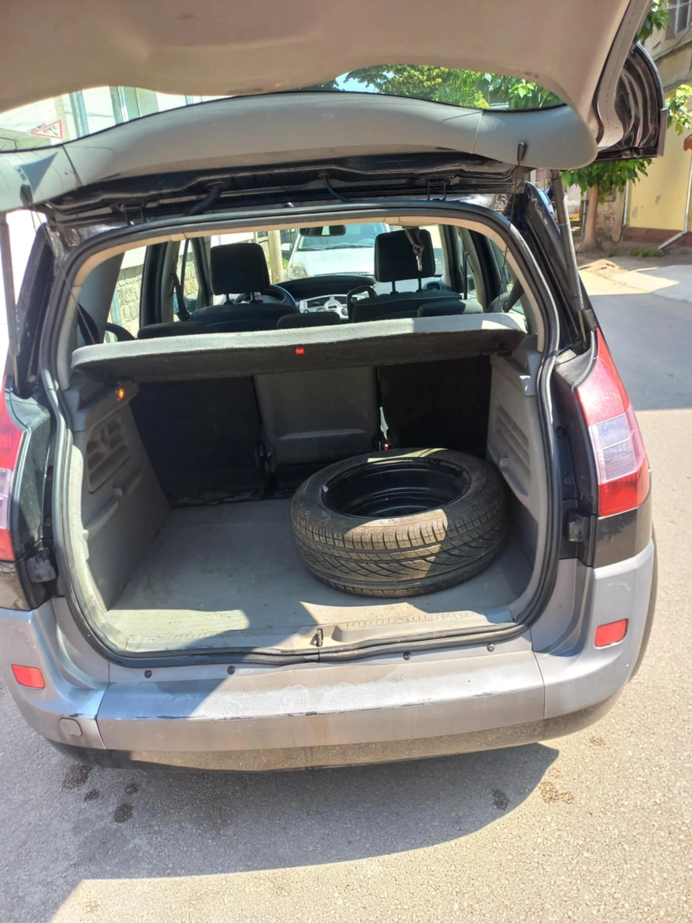 Renault Scenic 1.6 i - изображение 9